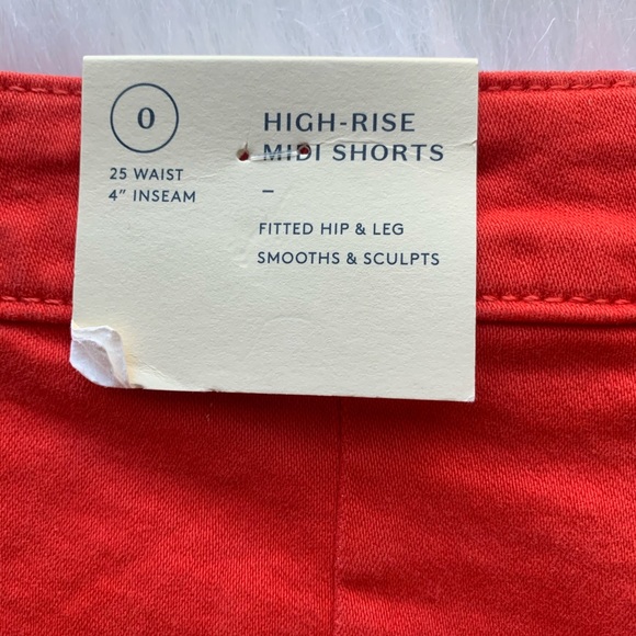 High Rise Midi Shorts Red - Picture 9 of 10